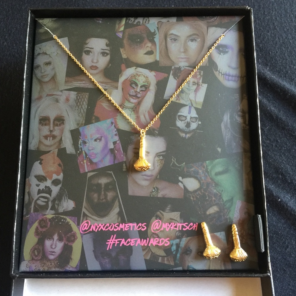 NYX & KITSCH Makeup Brush Necklace & Earring Set