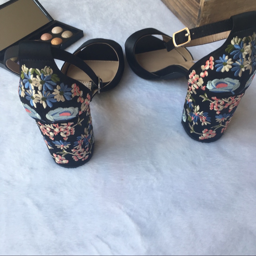 Steve Madden Delilah embroidered chunky satin heel - Picture 5 of 8