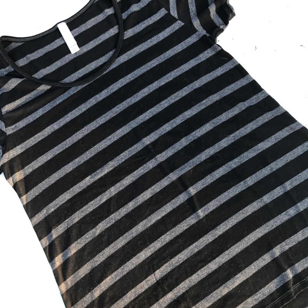 S LuLaRoe Classic T