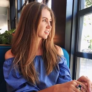 Meet your Posher, Julia