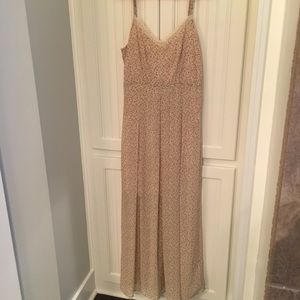 NWT- Dainty floral maxi dress