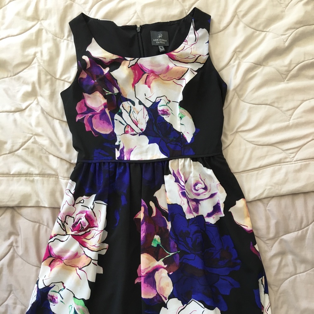 Adrianna papell size 4, beautiful dress