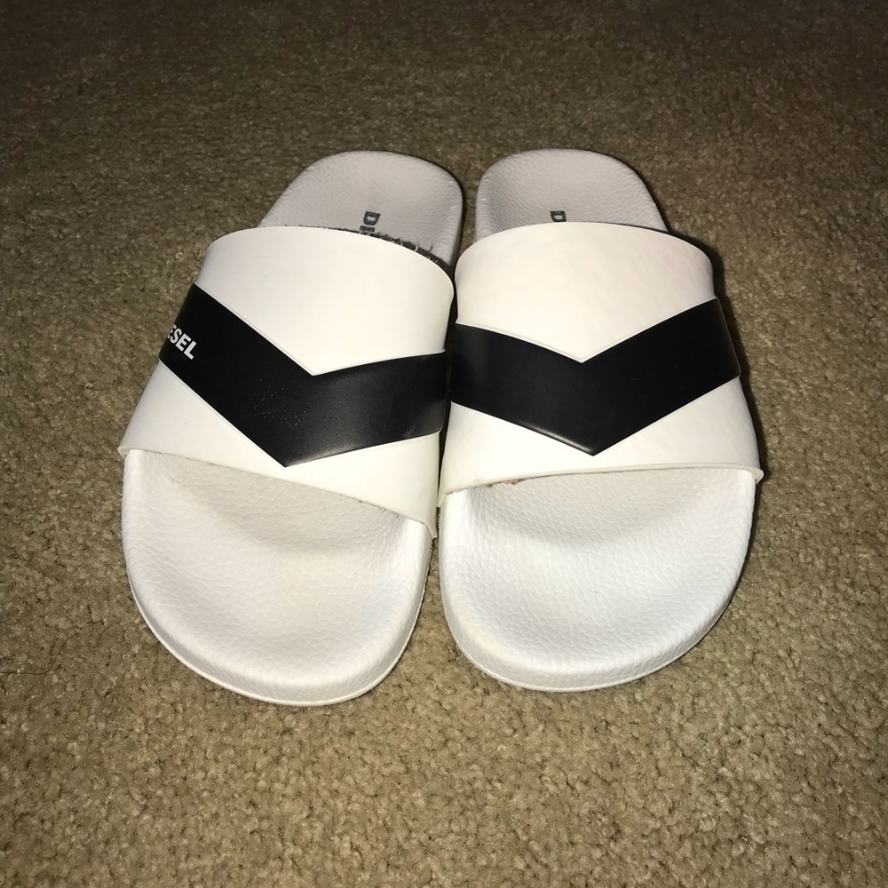 Men flip flops