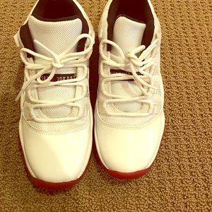 Authentic Air Jordan XL lows