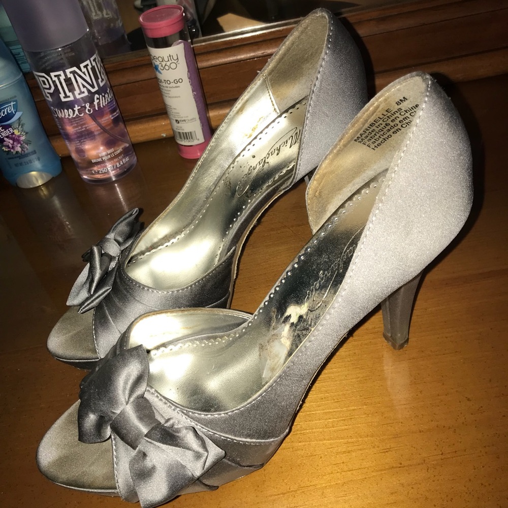 Michaelangelo silver pumps (3 inch)