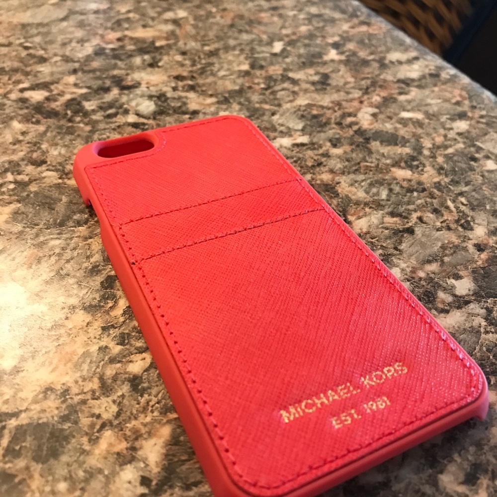 Michael Kors Iphone 6s phone case!