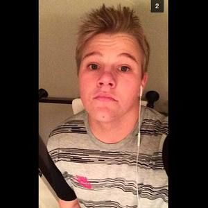 Meet your Posher, Derek