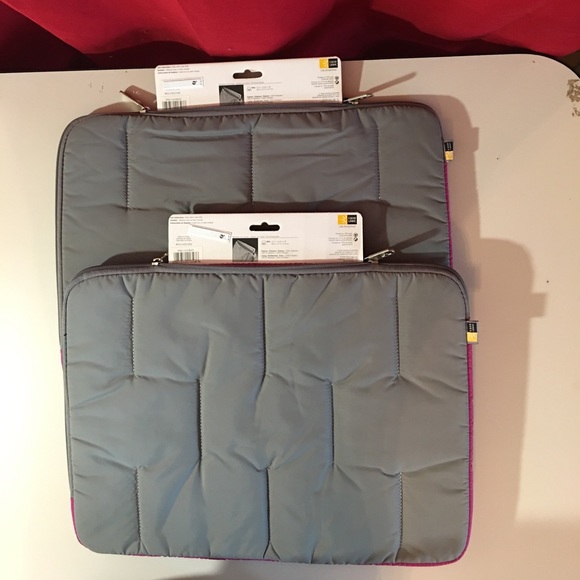 Case Logic NSS-116 16-Inch Laptop Sleeve - Picture 2 of 3