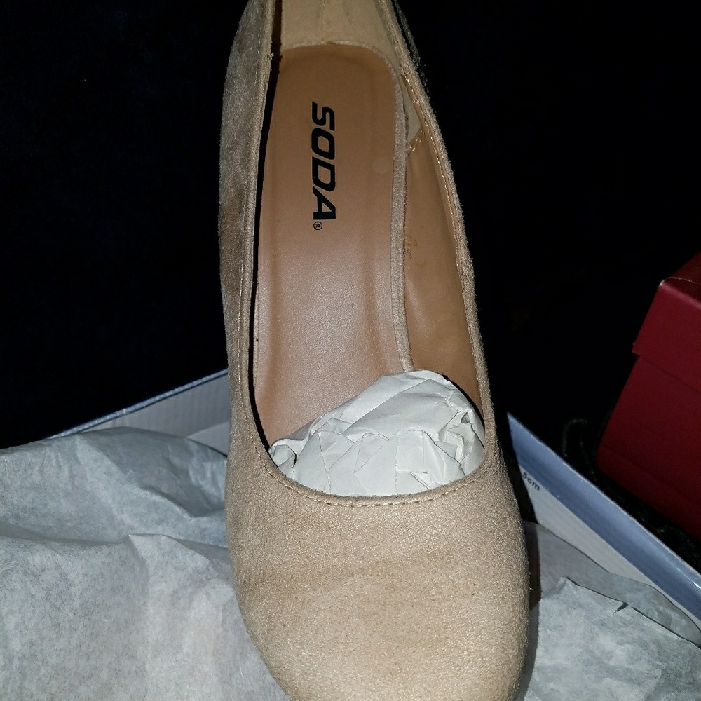 New in open box Soda Wedges