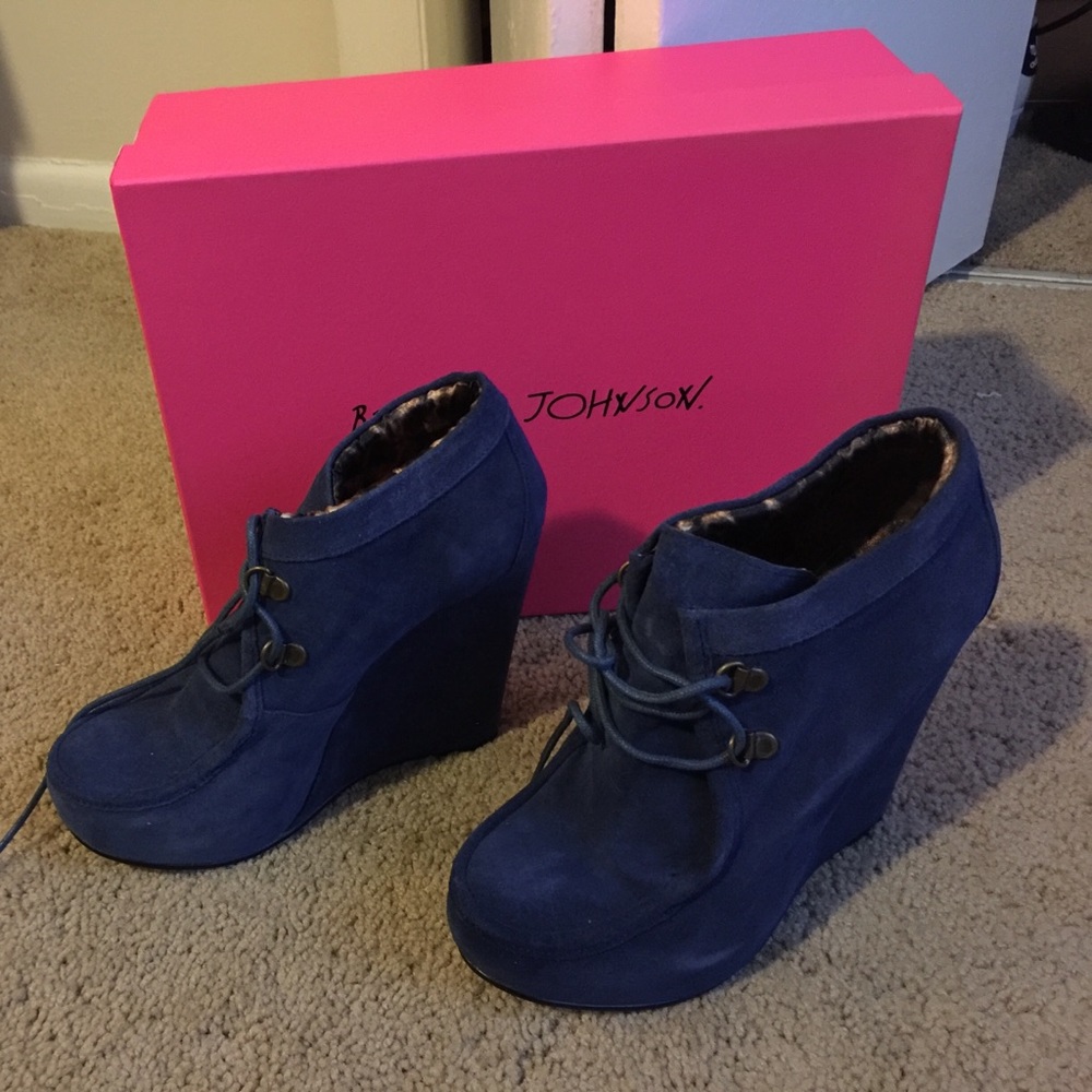 Betsy Johnson blue suede