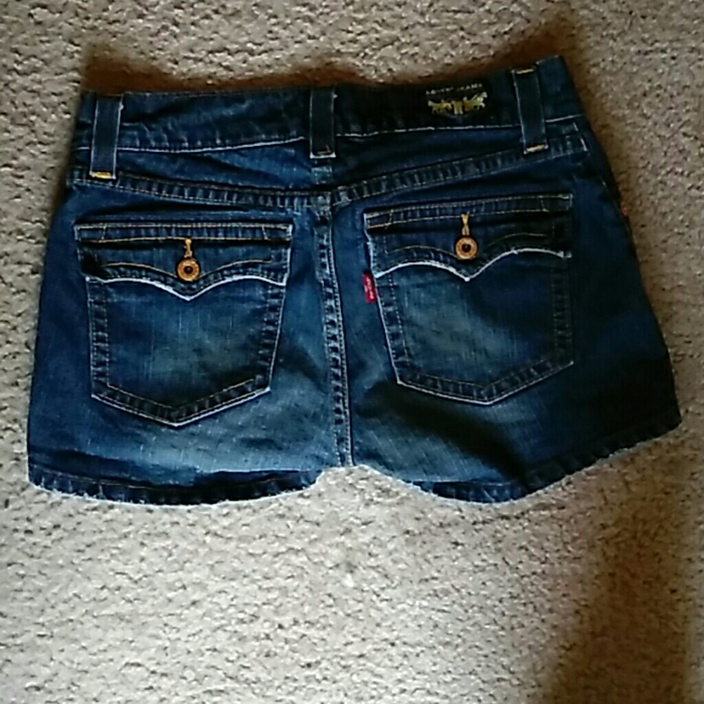 Shorts - Picture 3 of 3