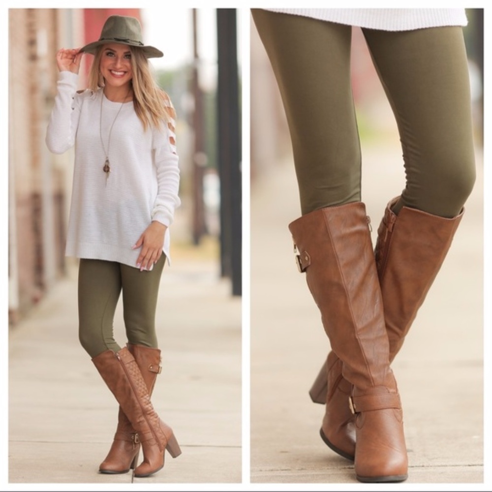 New Olive Leggings - Perfect For Fall- NWT - Picture 2 of 2