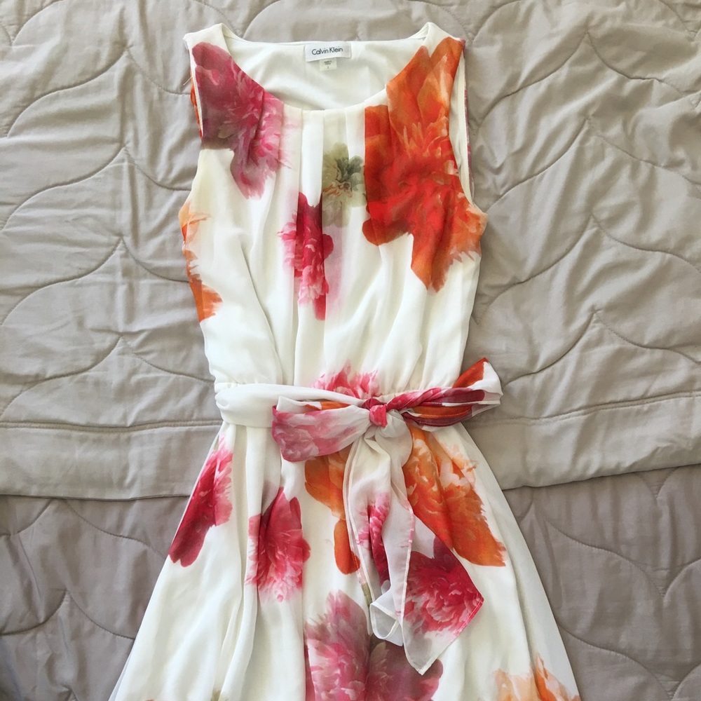 Calvin Klein flowy lightweight floral print dress