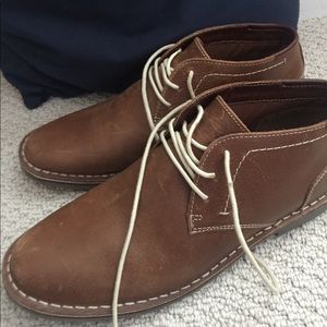 Reaction Kenneth Cole chukka boots