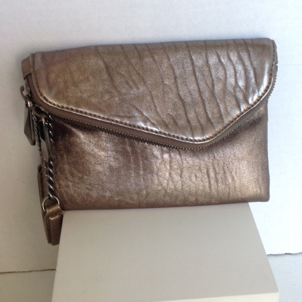 HENRI BENDEL WRISTLET