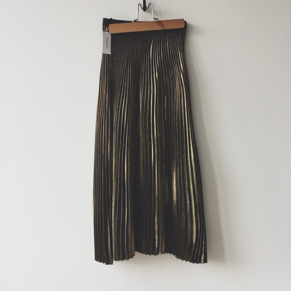 Aritzia gold skirt