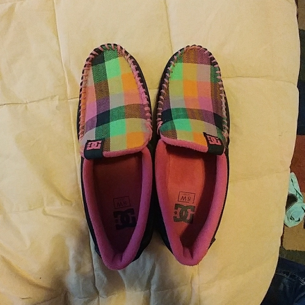 DC shoes slippers
