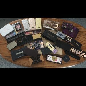 Lot of New, Never Used Eyeshadow Palettes