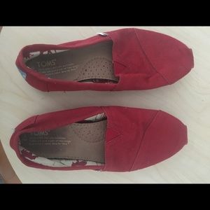 Red Toms