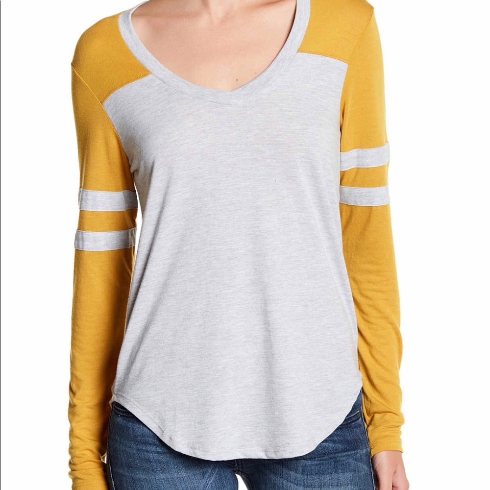 Track long sleeved heather grey/mustard color