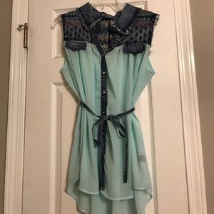 Daytrip shirt. Size XL. Bought from Buckle