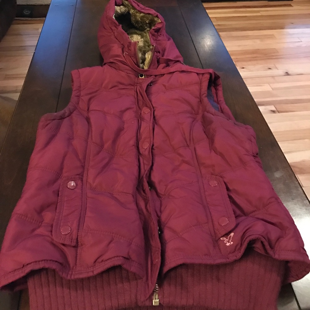 American Eagle vest