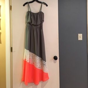 bebe maxi dress