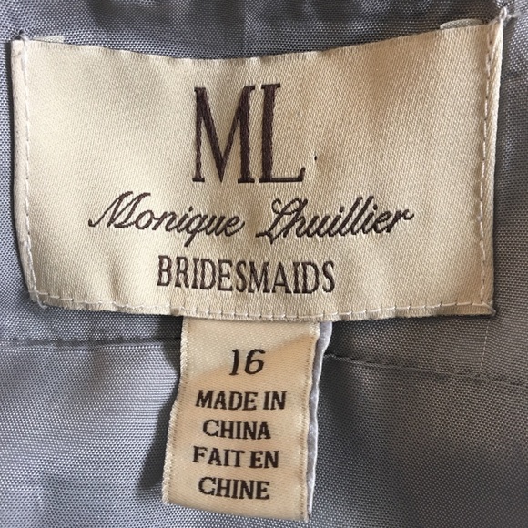 Gorgeous Silver Evening / Formal Dress - Picture 8 of 8