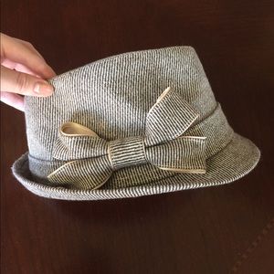 ⭐️SOLD on eBay⭐️ Women's Ivory and Grey Fedora