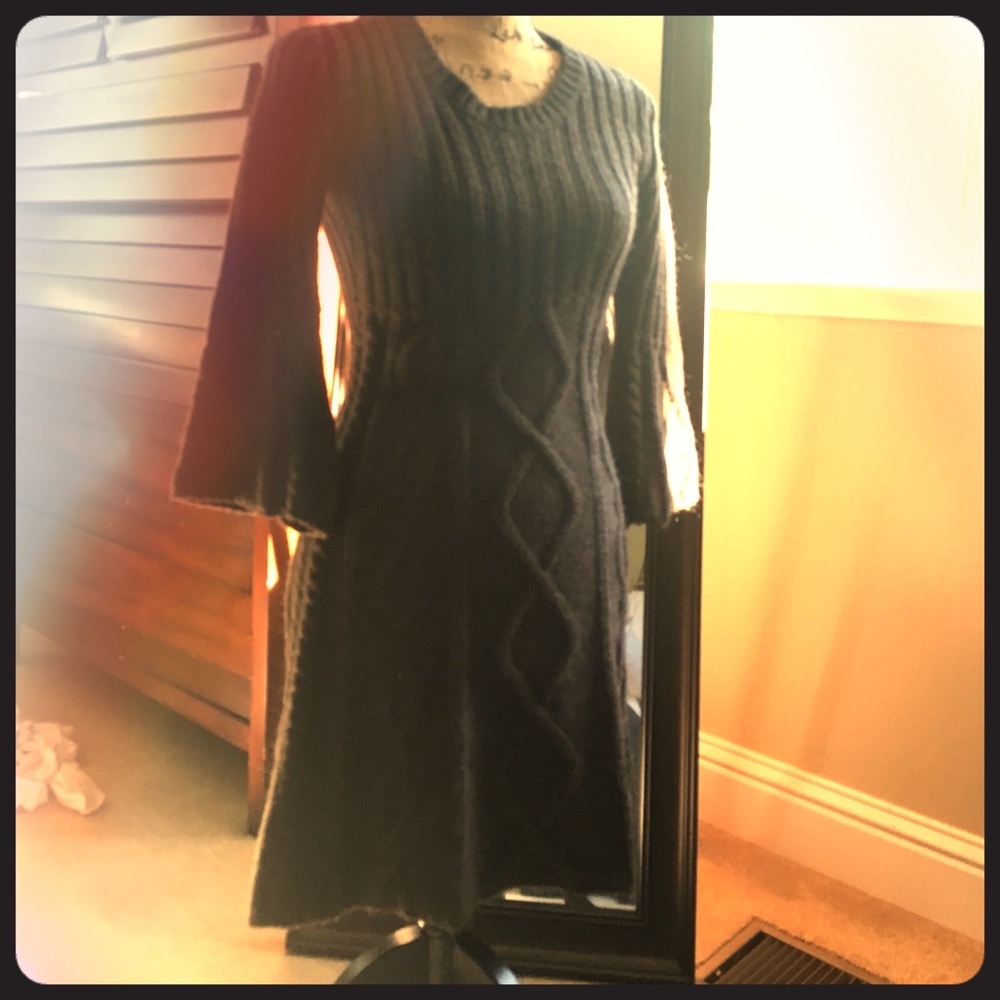 Brown Knit Sweater Dress,¾ length bell sleeve.