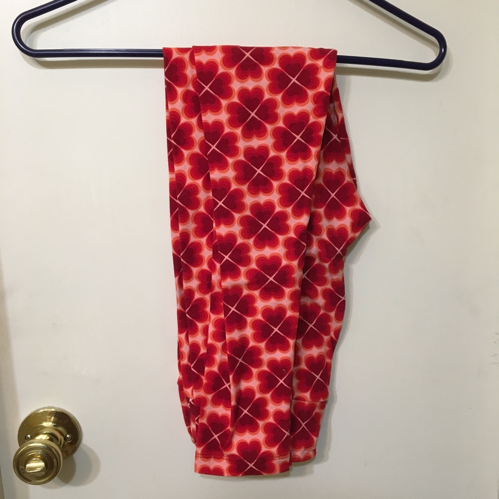 Lularoe OS valentine leggings