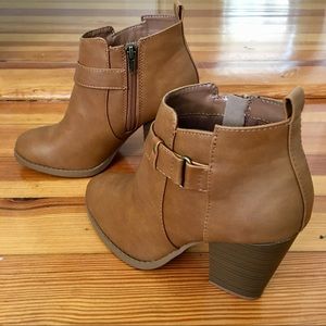 |114| Booties |114| Booties