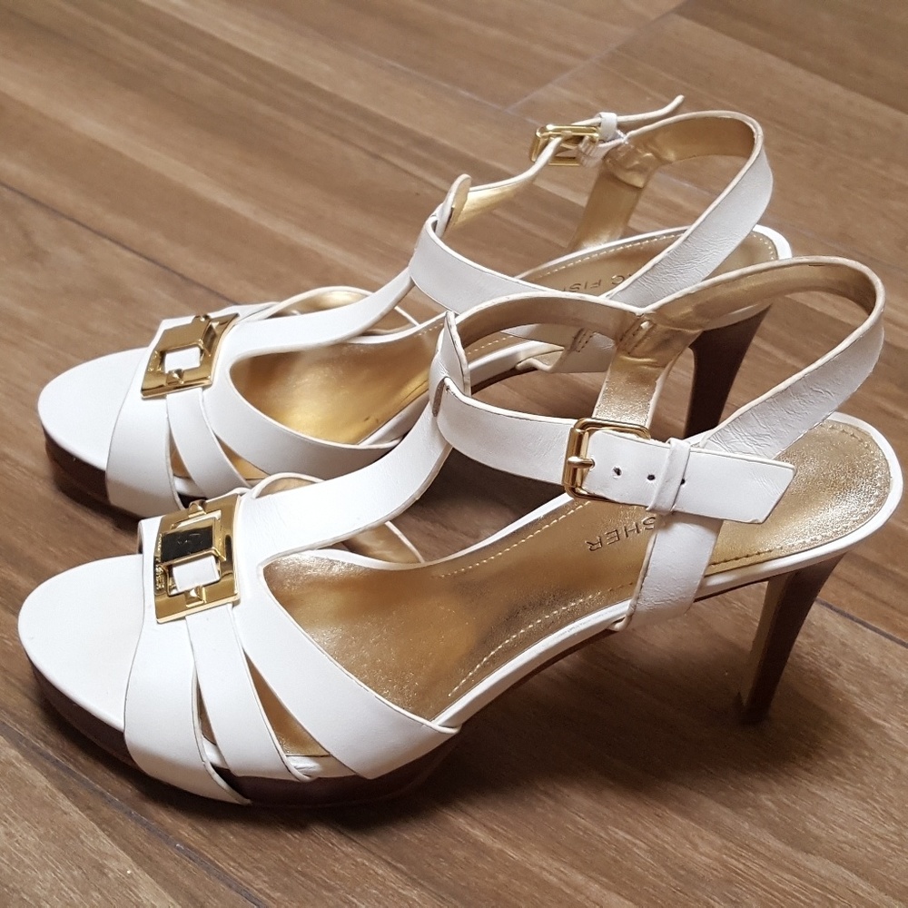 Sale! Marc Fisher white w/gold heels!!