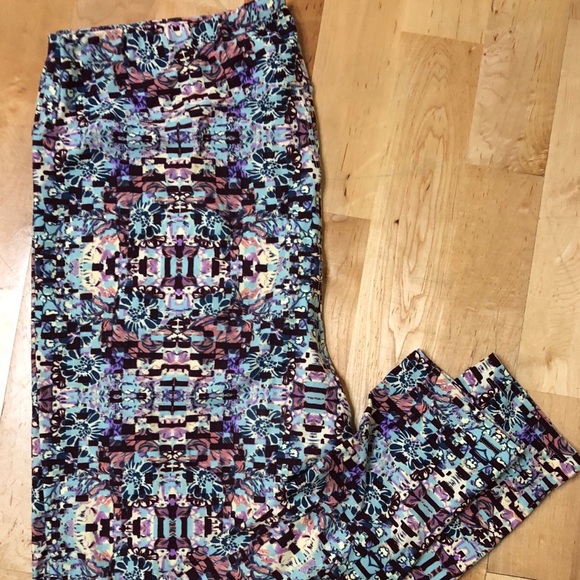 LulaRoe Leggings - Picture 1 of 3