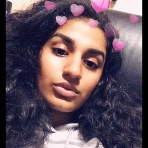 Meet your Posher, Fatima