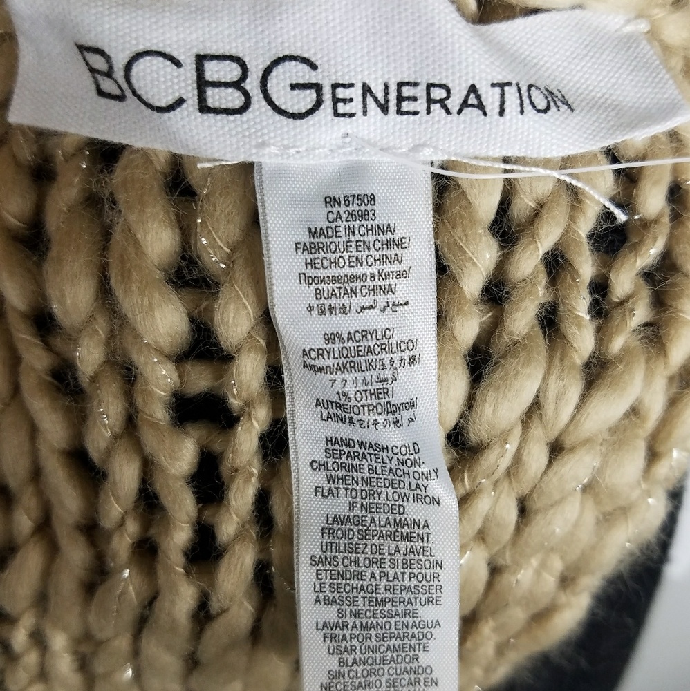 BCBGeneration Infinity Scarf Brown - Picture 5 of 5