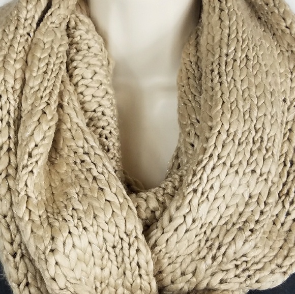 BCBGeneration Infinity Scarf Brown - Picture 3 of 5