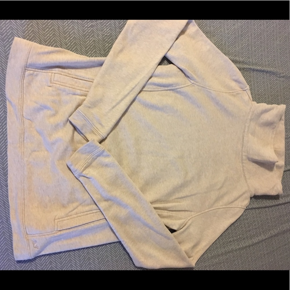 Vineyard Vines women's oatmeal pullover Size Small