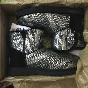 Ugg mini bailey button bling Ugg mini bailey button bling