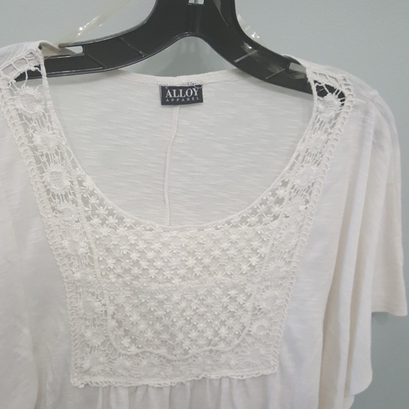 Blouse - Picture 2 of 3