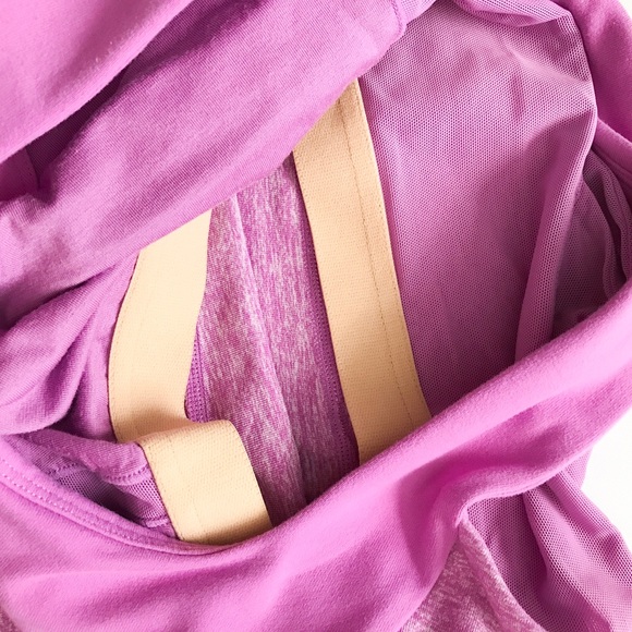 ❌SOLD❌ Lululemon Scoop Tank Heathered Ultraviolet - Picture 5 of 7