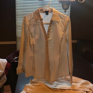 Ann Taylor blouse size 8 stripped
