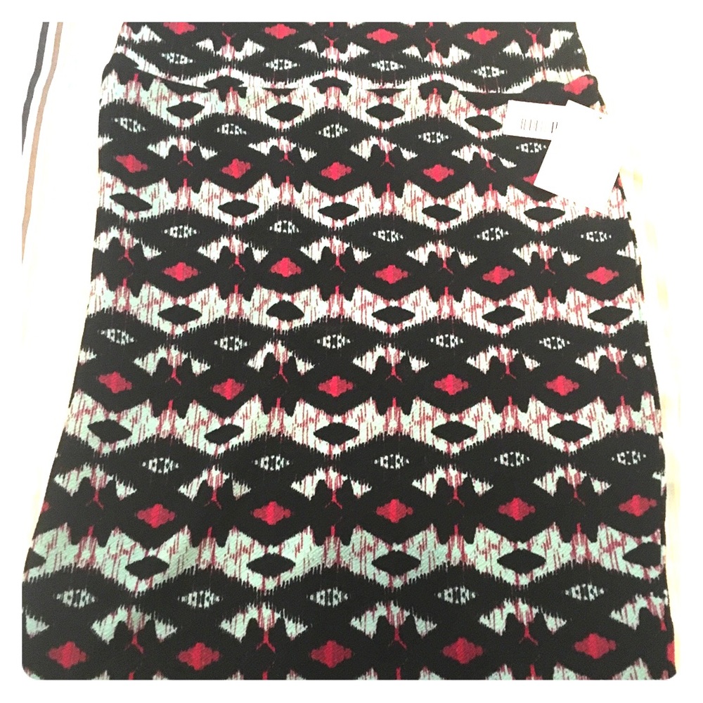 Lularoe Cassie medium