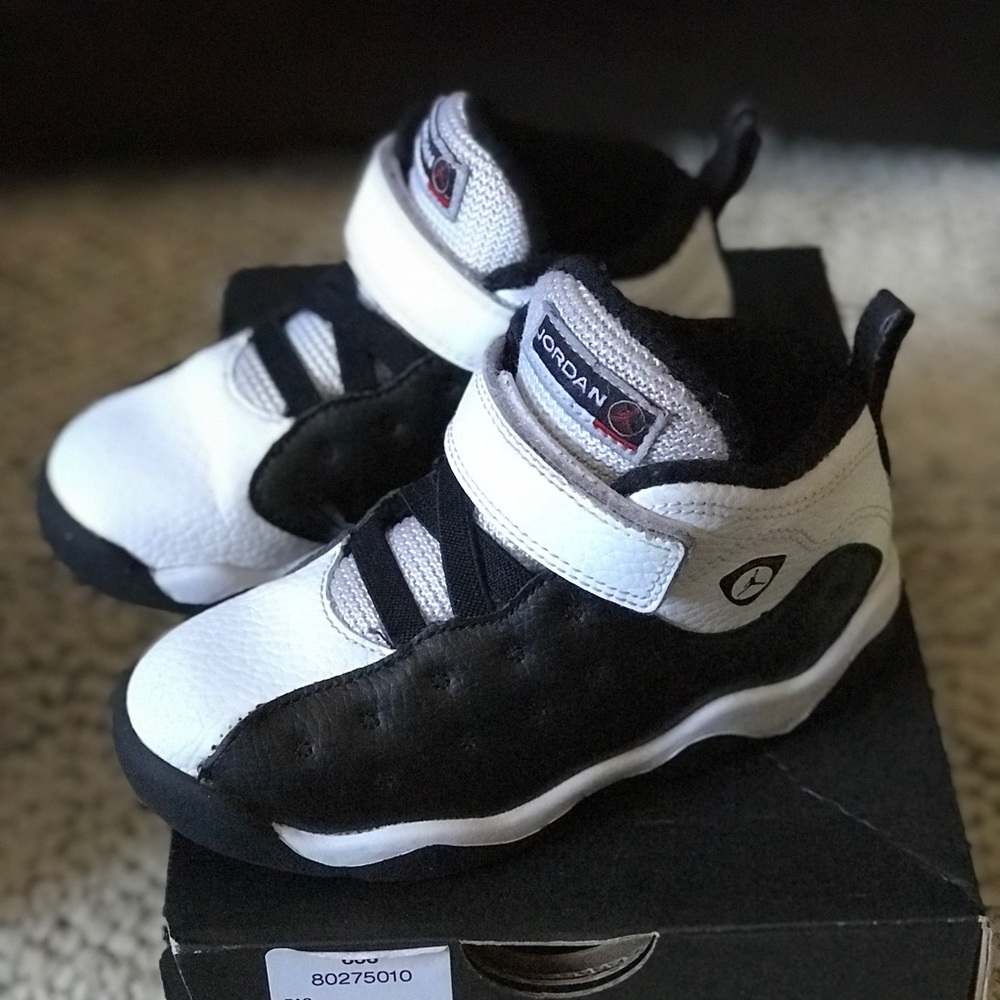 Sz. 9 kids Jordan Sneakers