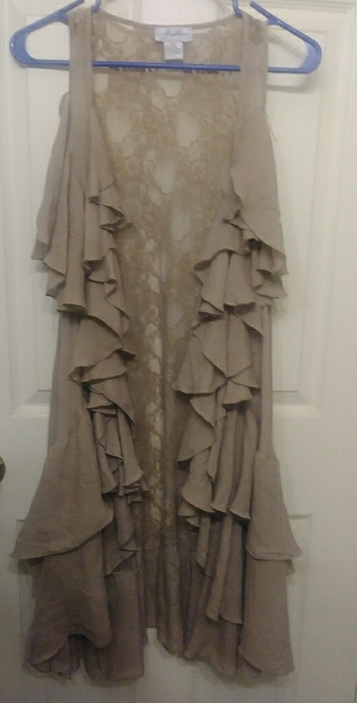 2X Ruffled Sleevless Cardigan - J Gee