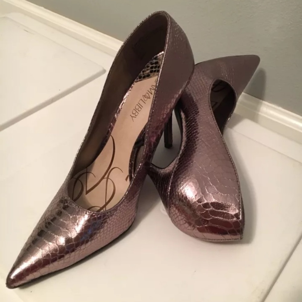 Women's heels size 11