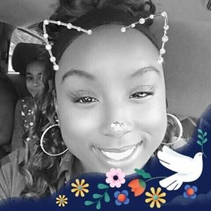 Meet your Posher, Nina