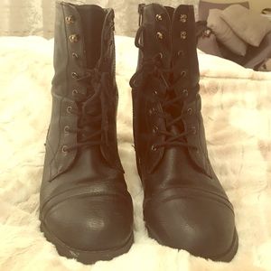 👣Studded Combat Boots 👣