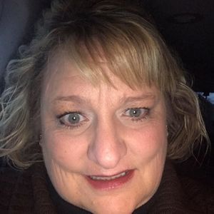 Meet your Posher, Karrie