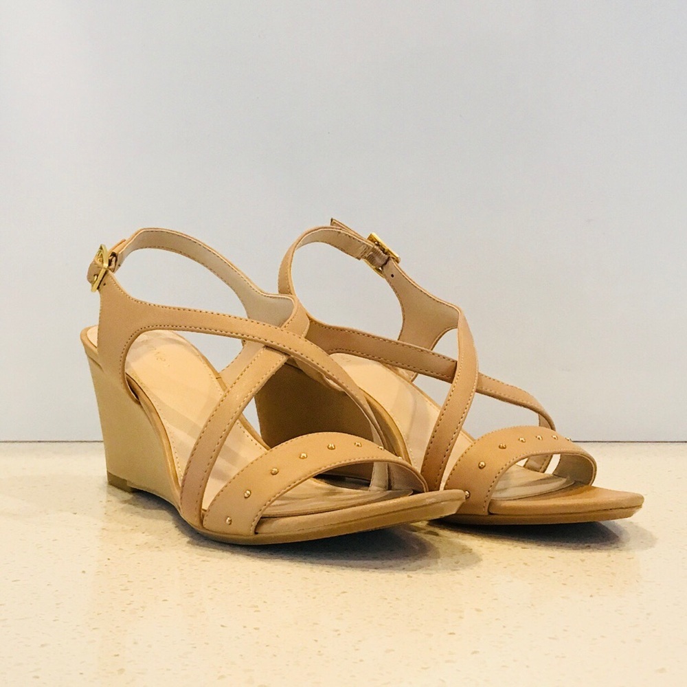CALVIN KLEIN WOMEN'S PAMILLA WEDGE SANDAL NIB